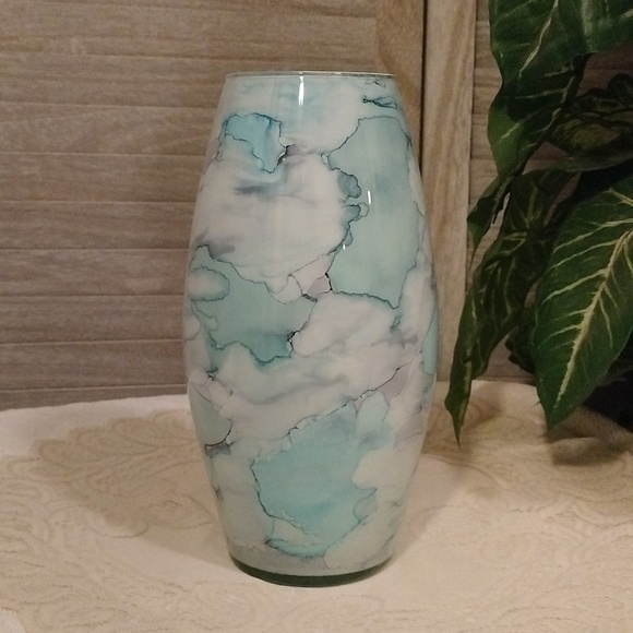 ⚜️ Marbled Vase - Picture 1 of 6